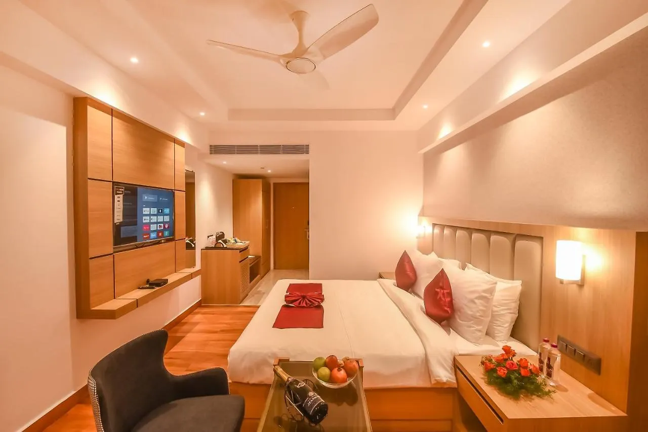 Hotel Emerald Clarks Inn Suites Mysore