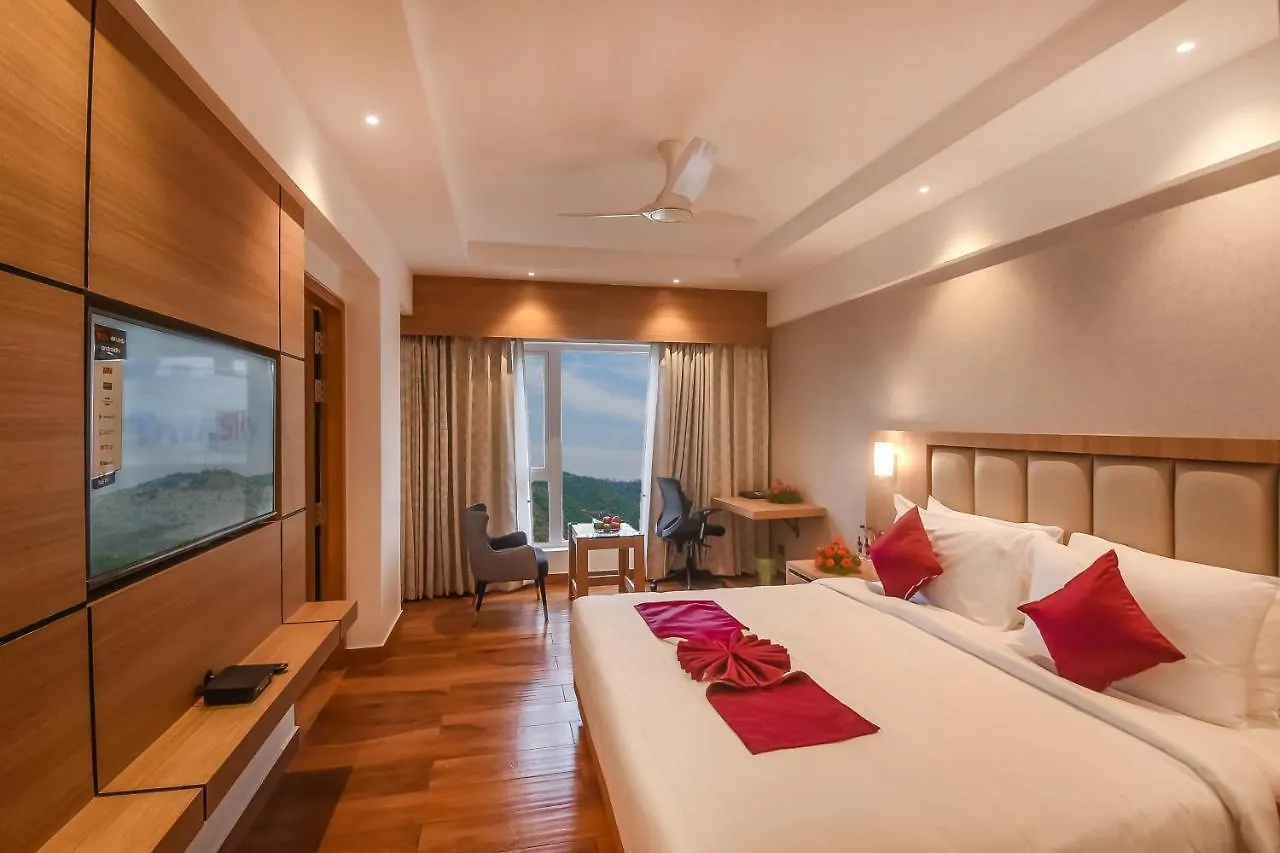 Emerald Clarks Inn Suites Mysore 4*,  India